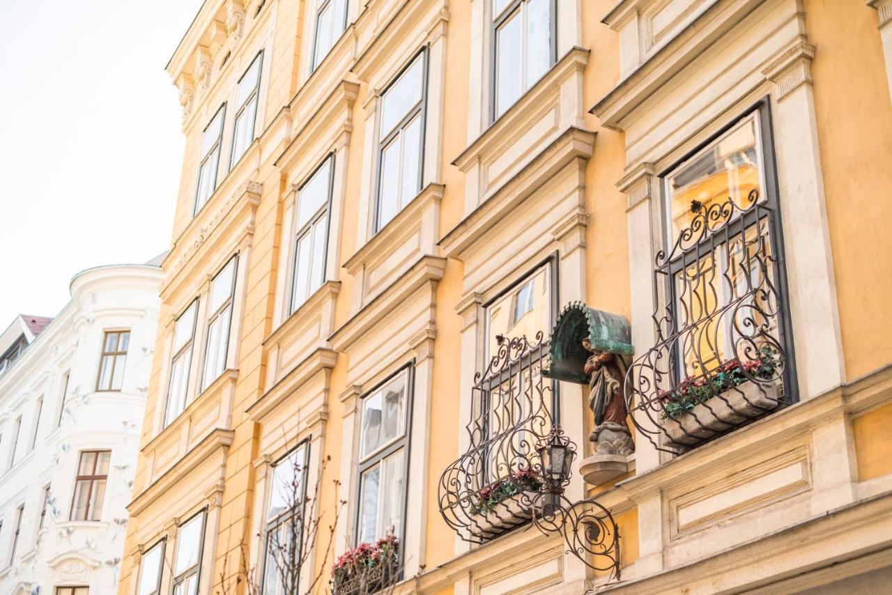 Luxury Suites Mariahilf Вена Экстерьер фото